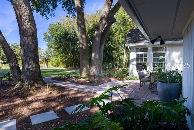 43 Scarborough Head Rd, Hilton Head Island, SC 29928