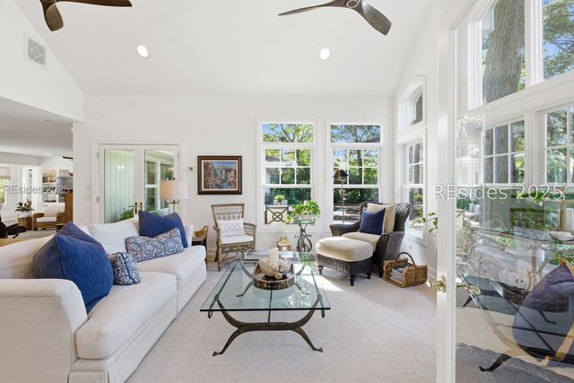 43 Scarborough Head Rd, Hilton Head Island, SC 29928