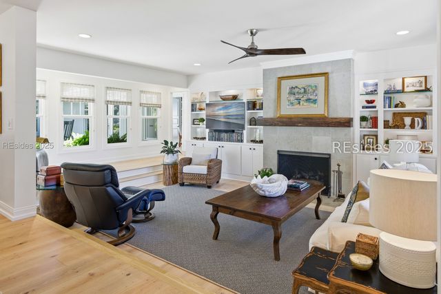 43 Scarborough Head Rd, Hilton Head Island, SC 29928