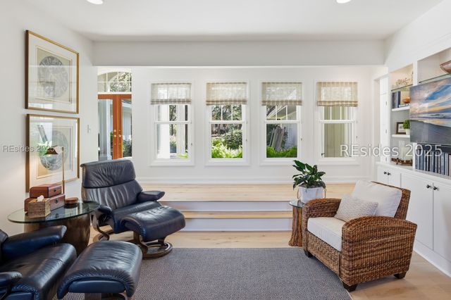 43 Scarborough Head Rd, Hilton Head Island, SC 29928