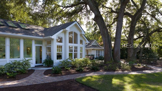 43 Scarborough Head Rd, Hilton Head Island, SC 29928