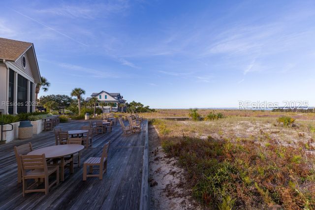 43 Scarborough Head Rd, Hilton Head Island, SC 29928
