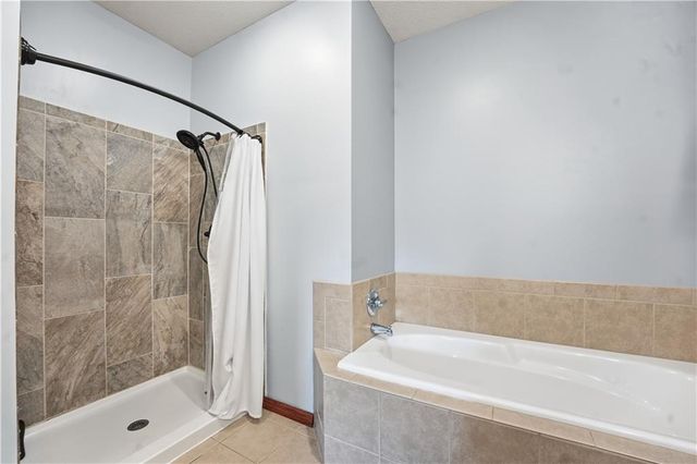 20903 W 72nd Terrace, Shawnee, KS 66218