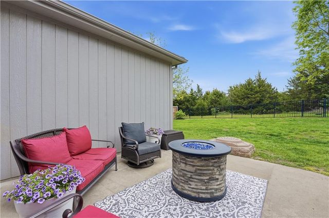 20903 W 72nd Terrace, Shawnee, KS 66218