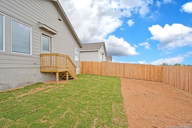 446 PAYTON PL, Marion, TX 78124