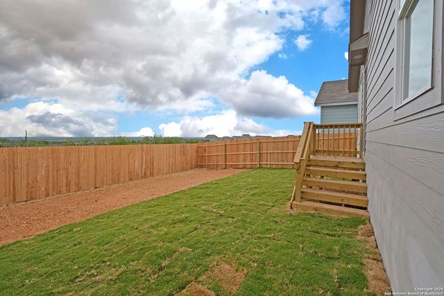 446 PAYTON PL, Marion, TX 78124