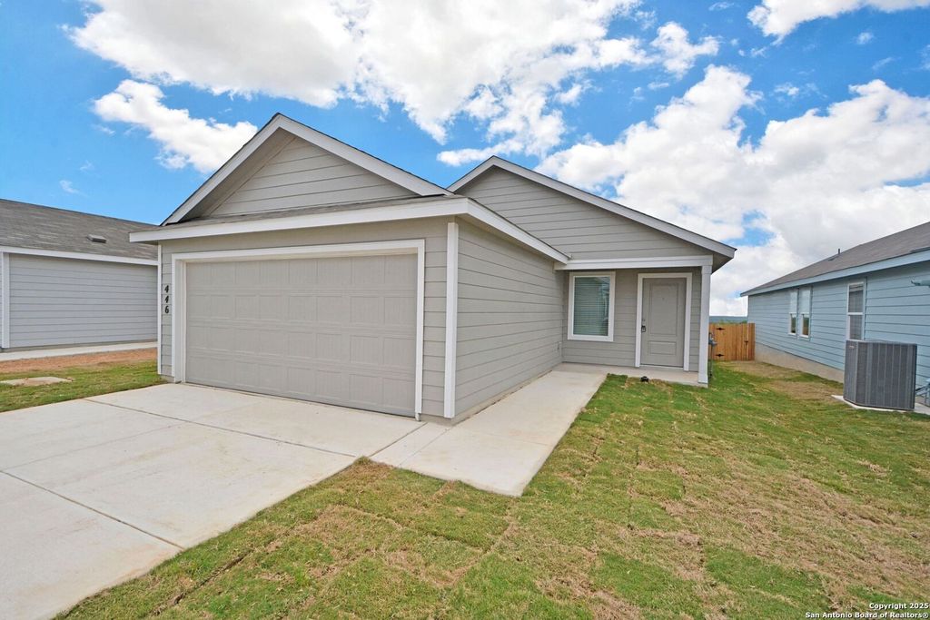 446 PAYTON PL, Marion, TX 78124