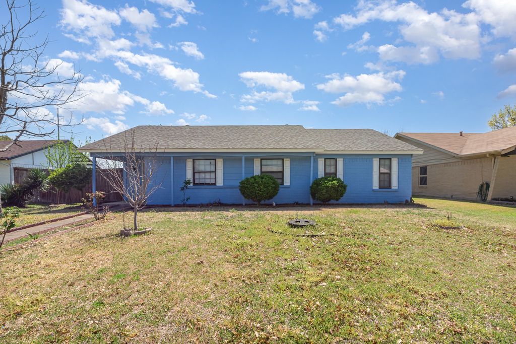 1274 Granada Lane, Lewisville, TX 75067