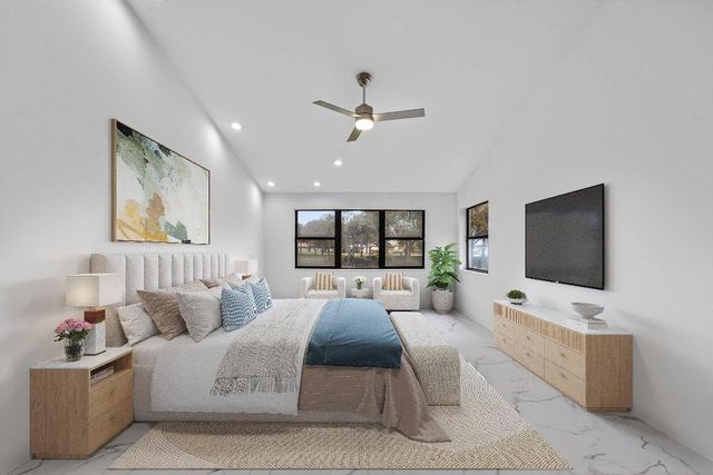 6 Clubhouse Lane, Boynton Beach, FL 33436