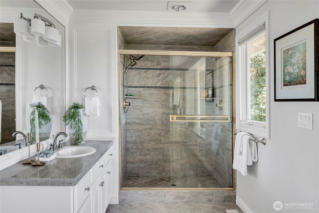 17186 SE 58th Street, Bellevue, WA 98006