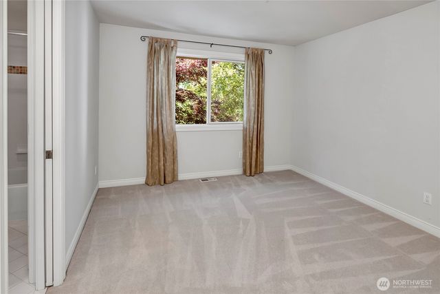 17186 SE 58th Street, Bellevue, WA 98006