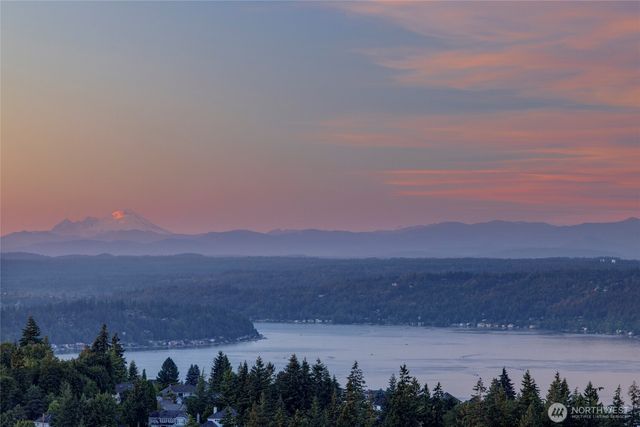 17186 SE 58th Street, Bellevue, WA 98006