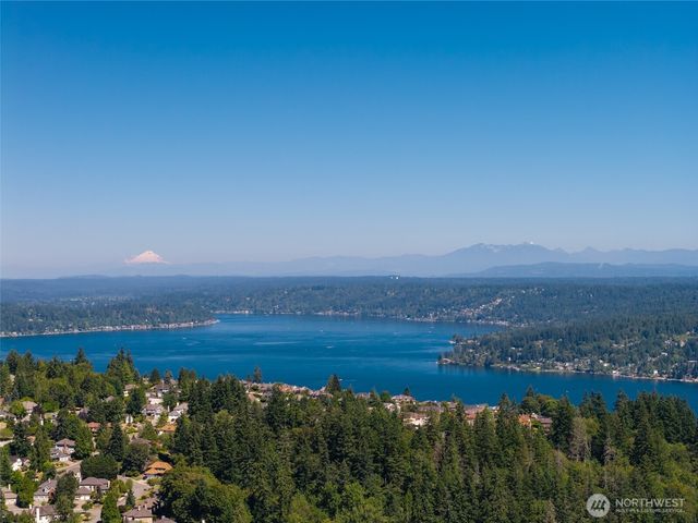 17186 SE 58th Street, Bellevue, WA 98006