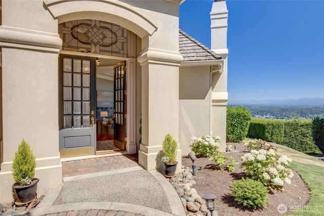 17186 SE 58th Street, Bellevue, WA 98006