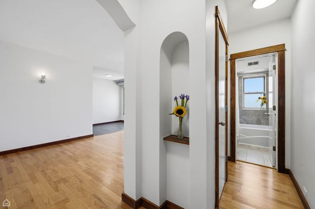 5400 S Harper Avenue 1403, Chicago, IL 60615