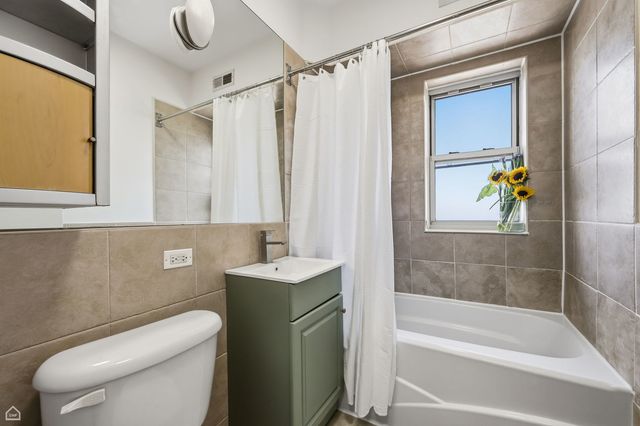 5400 S Harper Avenue 1403, Chicago, IL 60615