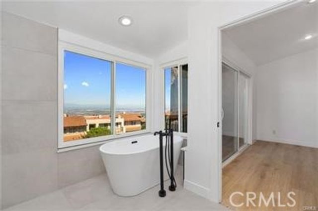 15 Hilltop, Rancho Palos Verdes, CA 90275