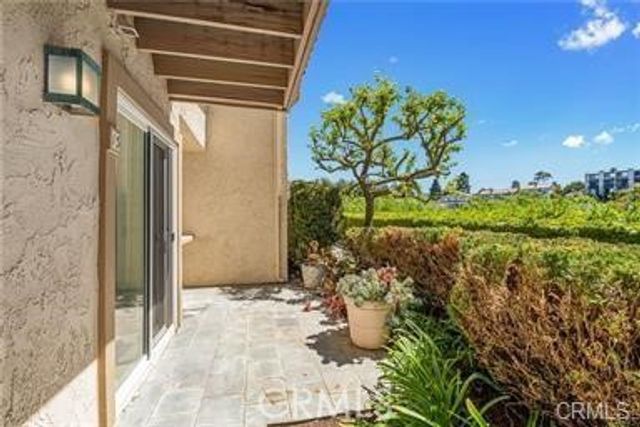 15 Hilltop, Rancho Palos Verdes, CA 90275
