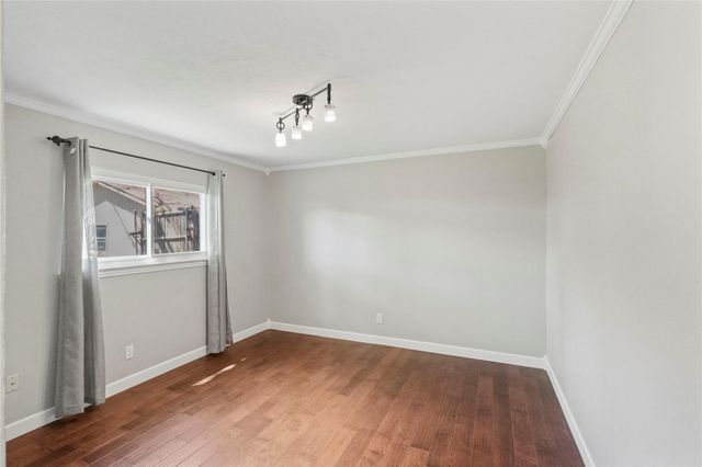 1637 Dell Oak Drive, Garland, TX 75040