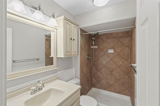 1637 Dell Oak Drive, Garland, TX 75040