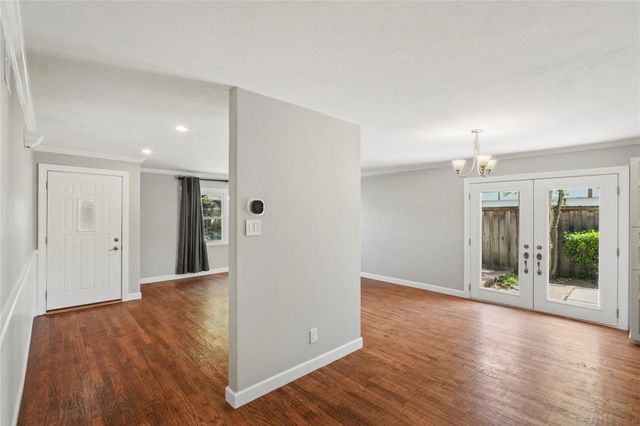 1637 Dell Oak Drive, Garland, TX 75040