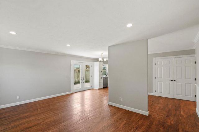 1637 Dell Oak Drive, Garland, TX 75040