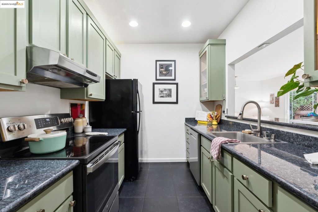 property-img