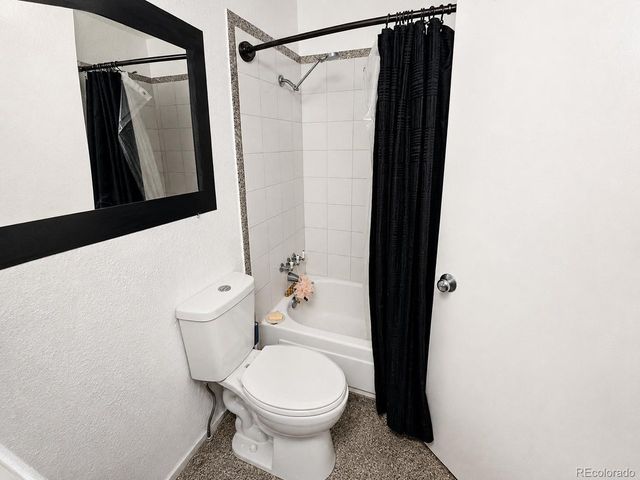2325 S Linden Ct 300, Denver, CO 80222