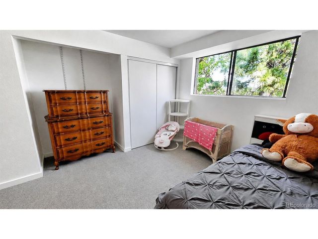 2325 S Linden Ct 300, Denver, CO 80222