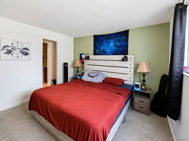 2325 S Linden Ct 300, Denver, CO 80222