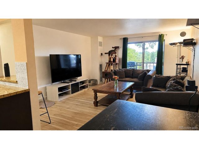 2325 S Linden Ct 300, Denver, CO 80222