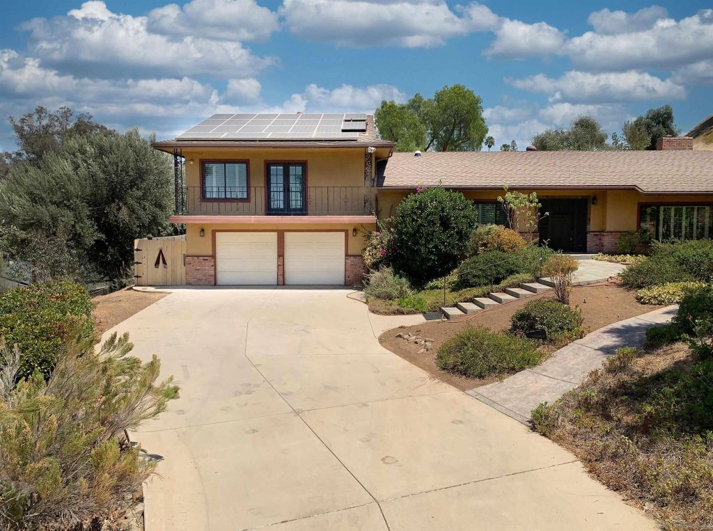 625 VAN HORN RD, El Cajon, CA 92019
