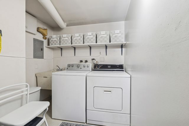 7930 W Lakeview Court 1B, Palos Heights, IL 60463