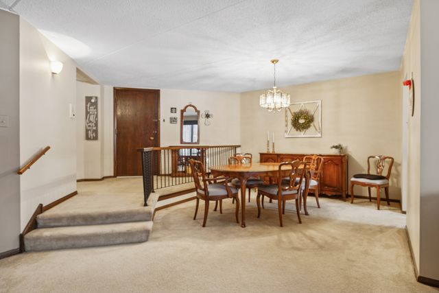 7930 W Lakeview Court 1B, Palos Heights, IL 60463