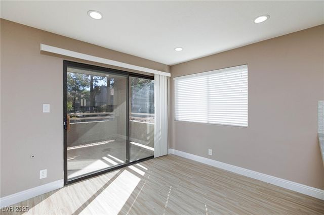 5058 South Rainbow Boulevard 102, Las Vegas, NV 89118