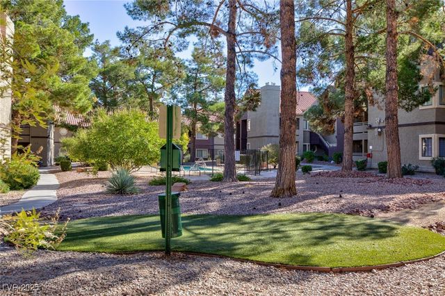 5058 South Rainbow Boulevard 102, Las Vegas, NV 89118