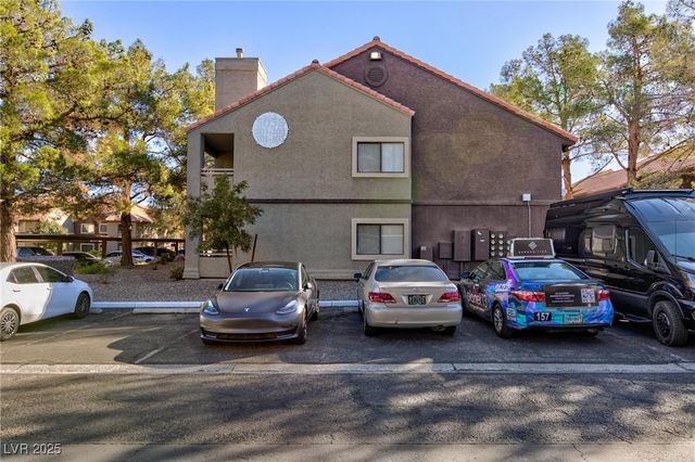 5058 South Rainbow Boulevard 102, Las Vegas, NV 89118