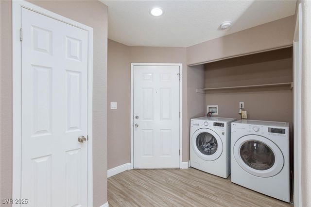 5058 South Rainbow Boulevard 102, Las Vegas, NV 89118