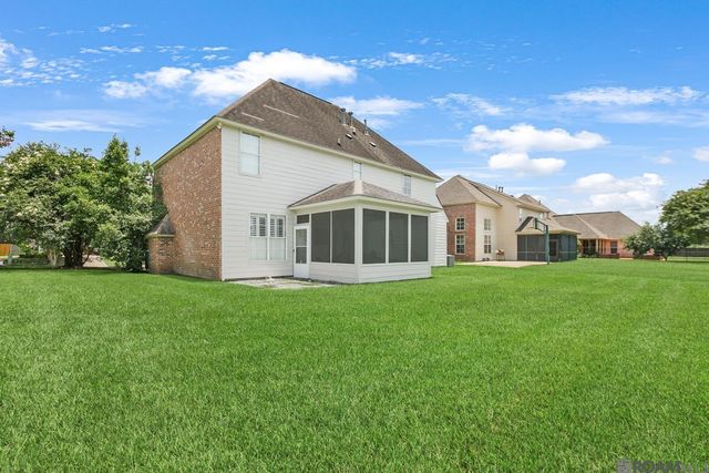 18249 Manchac Place Dr, Prairieville, LA 70769