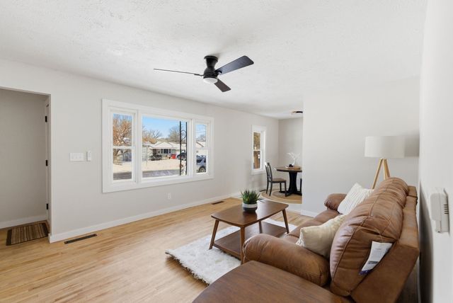 316 S Turkle, Haysville, KS 67060