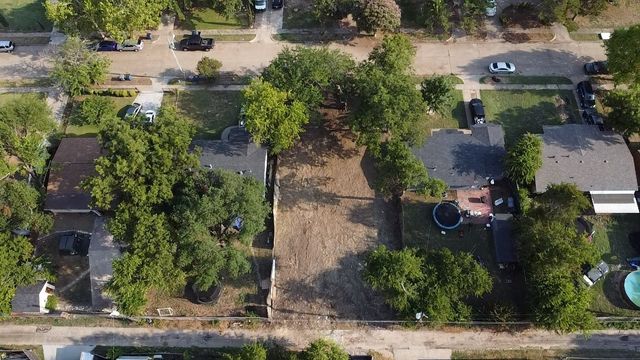 11535 Strand Street, Dallas, TX 75218