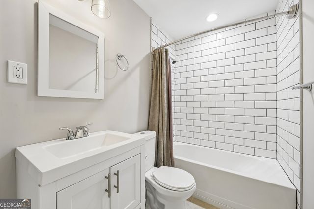 1896 Fox Chapel Drive SE, Smyrna, GA 30080
