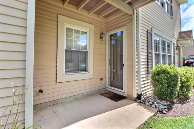 1807-A SEDGEFIELD DR, Mount Laurel, NJ 08054