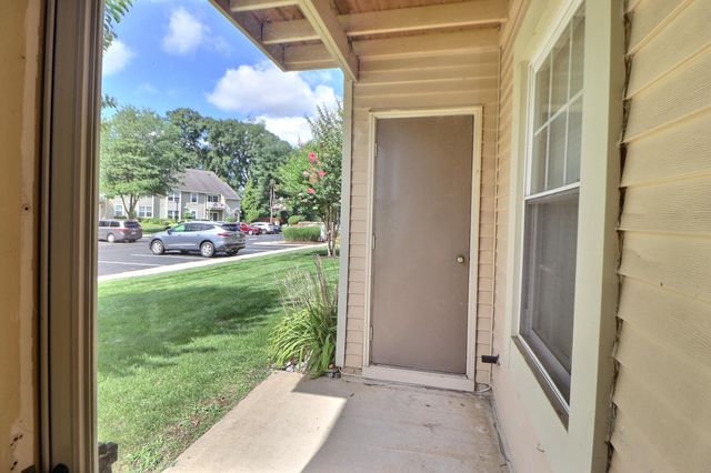 1807-A SEDGEFIELD DR, Mount Laurel, NJ 08054