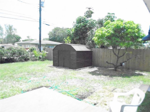 6851 SW 48th Ter, Miami, FL 33155