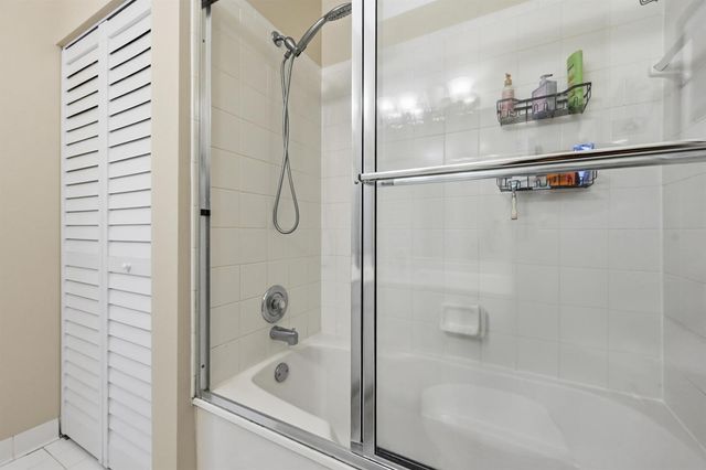 4115 Carriage Drive P2, Pompano Beach, FL 33069
