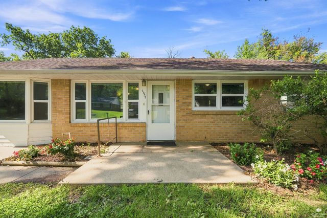 2038 College View, Manhattan, KS 66502