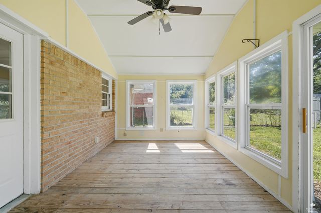 2038 College View, Manhattan, KS 66502