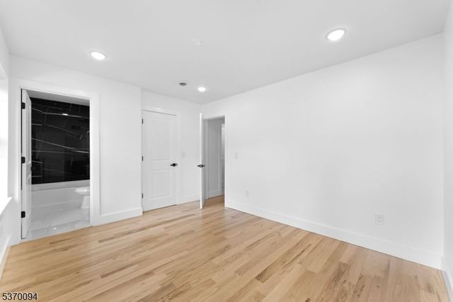 11 S 17Th St, East Orange City, NJ 07018