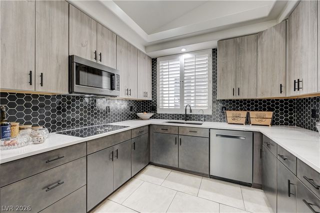 457 Indigo Springs Street, Henderson, NV 89014